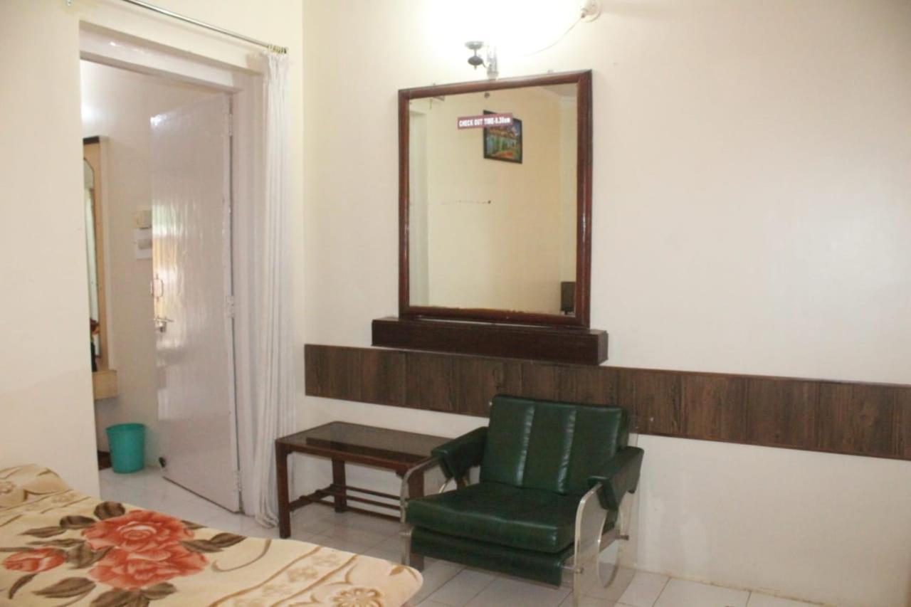 Matrulya Niwas Apartment Mahabaleshwar Bagian luar foto